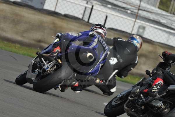 Motorcycle action photographs;Trackday digital images;donington;donington park leicestershire;donington photographs;event digital images;eventdigitalimages;no limits trackday;peter wileman photography;trackday;trackday photos