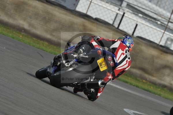 Motorcycle action photographs;Trackday digital images;donington;donington park leicestershire;donington photographs;event digital images;eventdigitalimages;no limits trackday;peter wileman photography;trackday;trackday photos