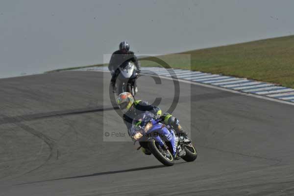 Motorcycle action photographs;Trackday digital images;donington;donington park leicestershire;donington photographs;event digital images;eventdigitalimages;no limits trackday;peter wileman photography;trackday;trackday photos