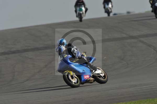 Motorcycle action photographs;Trackday digital images;donington;donington park leicestershire;donington photographs;event digital images;eventdigitalimages;no limits trackday;peter wileman photography;trackday;trackday photos