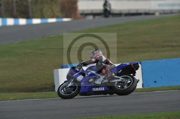 Motorcycle action photographs;Trackday digital images;donington;donington park leicestershire;donington photographs;event digital images;eventdigitalimages;no limits trackday;peter wileman photography;trackday;trackday photos