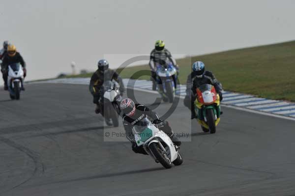 Motorcycle action photographs;Trackday digital images;donington;donington park leicestershire;donington photographs;event digital images;eventdigitalimages;no limits trackday;peter wileman photography;trackday;trackday photos