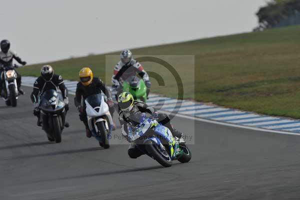 Motorcycle action photographs;Trackday digital images;donington;donington park leicestershire;donington photographs;event digital images;eventdigitalimages;no limits trackday;peter wileman photography;trackday;trackday photos