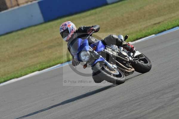 Motorcycle action photographs;Trackday digital images;donington;donington park leicestershire;donington photographs;event digital images;eventdigitalimages;no limits trackday;peter wileman photography;trackday;trackday photos