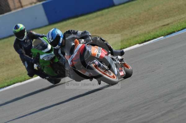 Motorcycle action photographs;Trackday digital images;donington;donington park leicestershire;donington photographs;event digital images;eventdigitalimages;no limits trackday;peter wileman photography;trackday;trackday photos