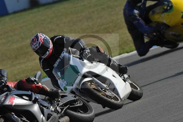 Motorcycle action photographs;Trackday digital images;donington;donington park leicestershire;donington photographs;event digital images;eventdigitalimages;no limits trackday;peter wileman photography;trackday;trackday photos