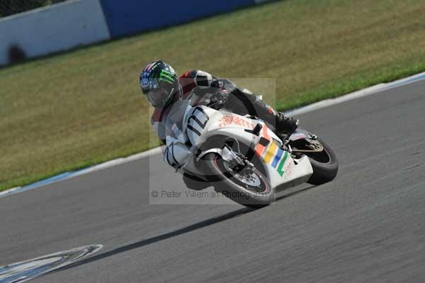 Motorcycle action photographs;Trackday digital images;donington;donington park leicestershire;donington photographs;event digital images;eventdigitalimages;no limits trackday;peter wileman photography;trackday;trackday photos