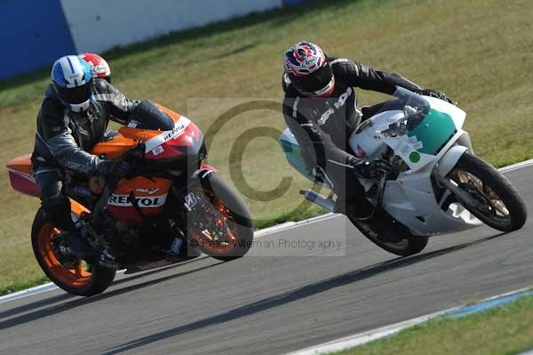 Motorcycle action photographs;Trackday digital images;donington;donington park leicestershire;donington photographs;event digital images;eventdigitalimages;no limits trackday;peter wileman photography;trackday;trackday photos