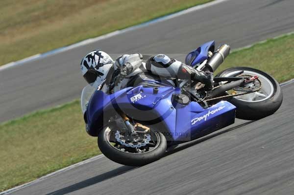 Motorcycle action photographs;Trackday digital images;donington;donington park leicestershire;donington photographs;event digital images;eventdigitalimages;no limits trackday;peter wileman photography;trackday;trackday photos