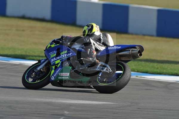 Motorcycle action photographs;Trackday digital images;donington;donington park leicestershire;donington photographs;event digital images;eventdigitalimages;no limits trackday;peter wileman photography;trackday;trackday photos