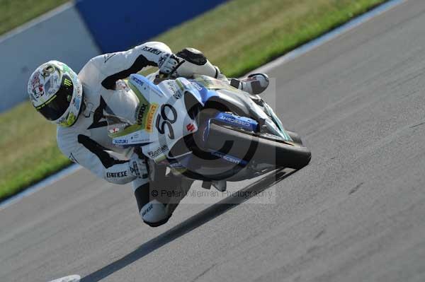 Motorcycle action photographs;Trackday digital images;donington;donington park leicestershire;donington photographs;event digital images;eventdigitalimages;no limits trackday;peter wileman photography;trackday;trackday photos
