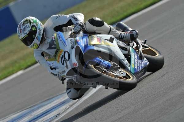 Motorcycle action photographs;Trackday digital images;donington;donington park leicestershire;donington photographs;event digital images;eventdigitalimages;no limits trackday;peter wileman photography;trackday;trackday photos