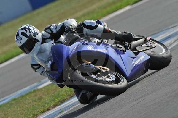 Motorcycle action photographs;Trackday digital images;donington;donington park leicestershire;donington photographs;event digital images;eventdigitalimages;no limits trackday;peter wileman photography;trackday;trackday photos
