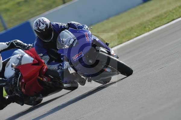 Motorcycle action photographs;Trackday digital images;donington;donington park leicestershire;donington photographs;event digital images;eventdigitalimages;no limits trackday;peter wileman photography;trackday;trackday photos