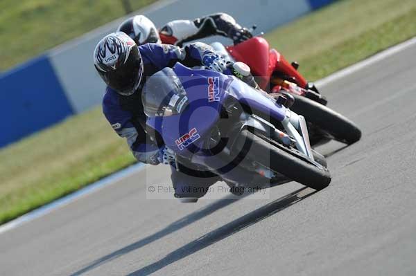 Motorcycle action photographs;Trackday digital images;donington;donington park leicestershire;donington photographs;event digital images;eventdigitalimages;no limits trackday;peter wileman photography;trackday;trackday photos