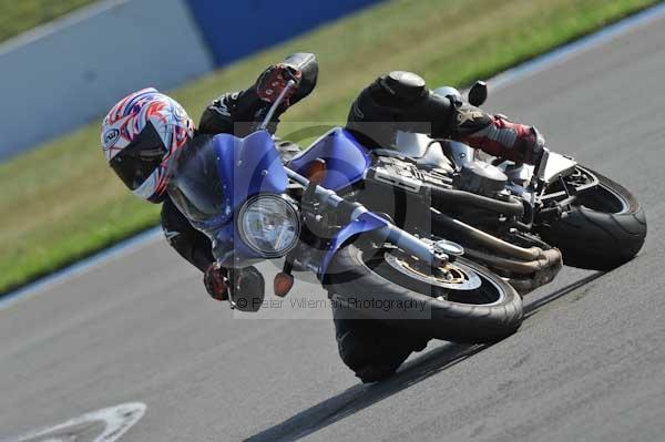 Motorcycle action photographs;Trackday digital images;donington;donington park leicestershire;donington photographs;event digital images;eventdigitalimages;no limits trackday;peter wileman photography;trackday;trackday photos
