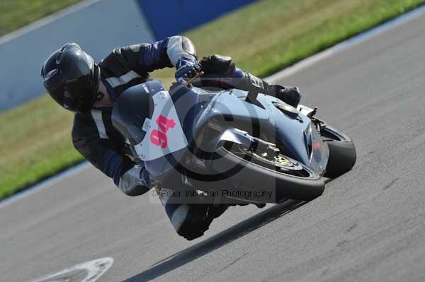 Motorcycle action photographs;Trackday digital images;donington;donington park leicestershire;donington photographs;event digital images;eventdigitalimages;no limits trackday;peter wileman photography;trackday;trackday photos
