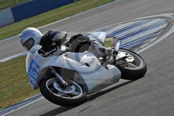 Motorcycle action photographs;Trackday digital images;donington;donington park leicestershire;donington photographs;event digital images;eventdigitalimages;no limits trackday;peter wileman photography;trackday;trackday photos
