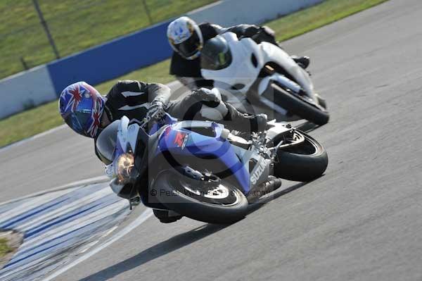 Motorcycle action photographs;Trackday digital images;donington;donington park leicestershire;donington photographs;event digital images;eventdigitalimages;no limits trackday;peter wileman photography;trackday;trackday photos