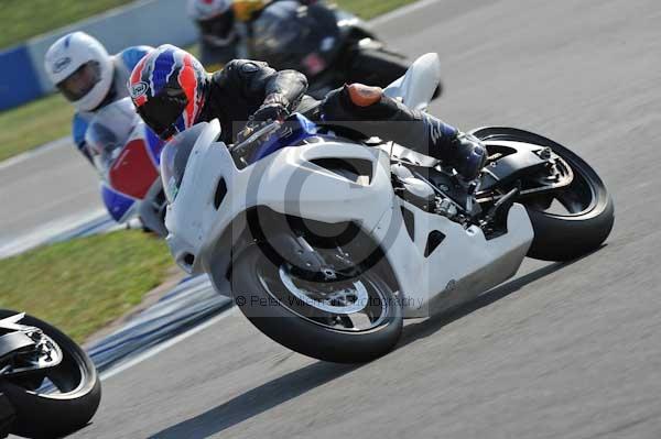 Motorcycle action photographs;Trackday digital images;donington;donington park leicestershire;donington photographs;event digital images;eventdigitalimages;no limits trackday;peter wileman photography;trackday;trackday photos