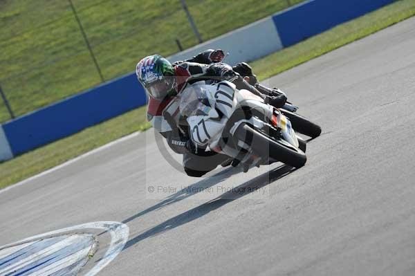 Motorcycle action photographs;Trackday digital images;donington;donington park leicestershire;donington photographs;event digital images;eventdigitalimages;no limits trackday;peter wileman photography;trackday;trackday photos