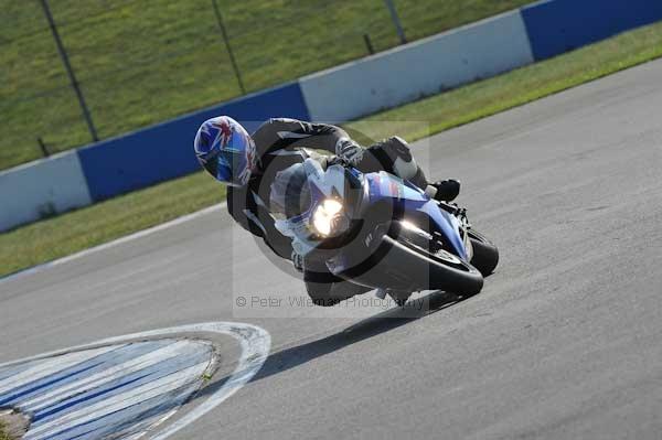 Motorcycle action photographs;Trackday digital images;donington;donington park leicestershire;donington photographs;event digital images;eventdigitalimages;no limits trackday;peter wileman photography;trackday;trackday photos
