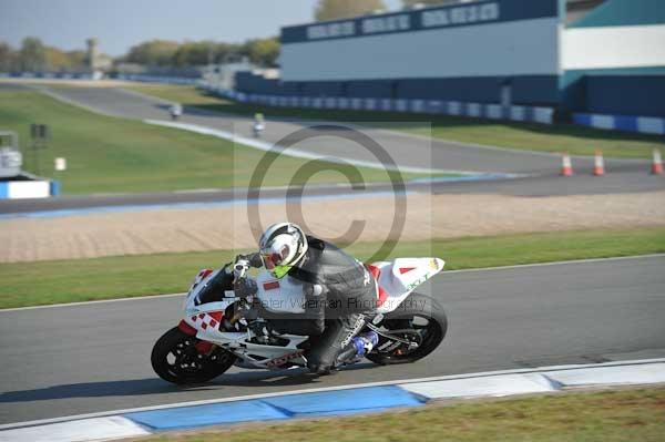 Motorcycle action photographs;Trackday digital images;donington;donington park leicestershire;donington photographs;event digital images;eventdigitalimages;no limits trackday;peter wileman photography;trackday;trackday photos