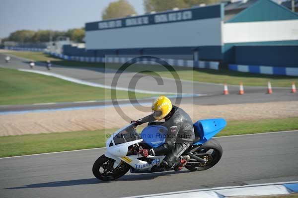 Motorcycle action photographs;Trackday digital images;donington;donington park leicestershire;donington photographs;event digital images;eventdigitalimages;no limits trackday;peter wileman photography;trackday;trackday photos