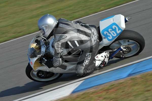 Motorcycle action photographs;Trackday digital images;donington;donington park leicestershire;donington photographs;event digital images;eventdigitalimages;no limits trackday;peter wileman photography;trackday;trackday photos