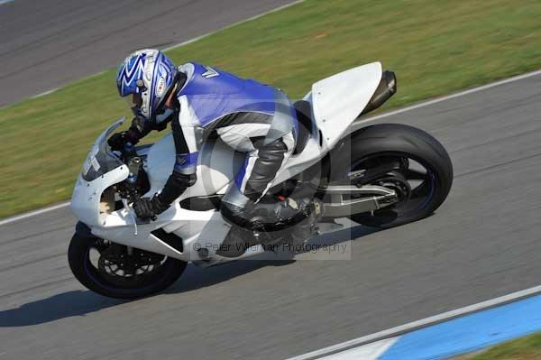 Motorcycle action photographs;Trackday digital images;donington;donington park leicestershire;donington photographs;event digital images;eventdigitalimages;no limits trackday;peter wileman photography;trackday;trackday photos