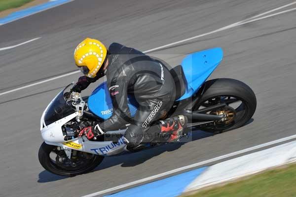 Motorcycle action photographs;Trackday digital images;donington;donington park leicestershire;donington photographs;event digital images;eventdigitalimages;no limits trackday;peter wileman photography;trackday;trackday photos