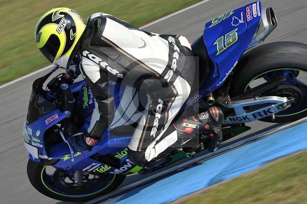 Motorcycle action photographs;Trackday digital images;donington;donington park leicestershire;donington photographs;event digital images;eventdigitalimages;no limits trackday;peter wileman photography;trackday;trackday photos