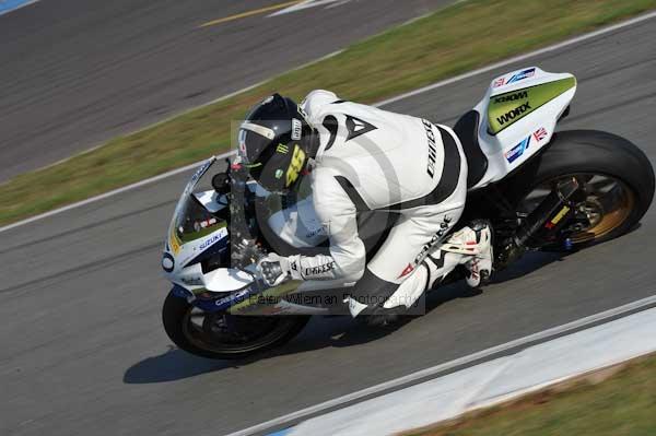 Motorcycle action photographs;Trackday digital images;donington;donington park leicestershire;donington photographs;event digital images;eventdigitalimages;no limits trackday;peter wileman photography;trackday;trackday photos
