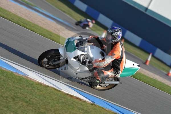 Motorcycle action photographs;Trackday digital images;donington;donington park leicestershire;donington photographs;event digital images;eventdigitalimages;no limits trackday;peter wileman photography;trackday;trackday photos