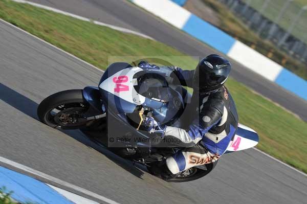 Motorcycle action photographs;Trackday digital images;donington;donington park leicestershire;donington photographs;event digital images;eventdigitalimages;no limits trackday;peter wileman photography;trackday;trackday photos