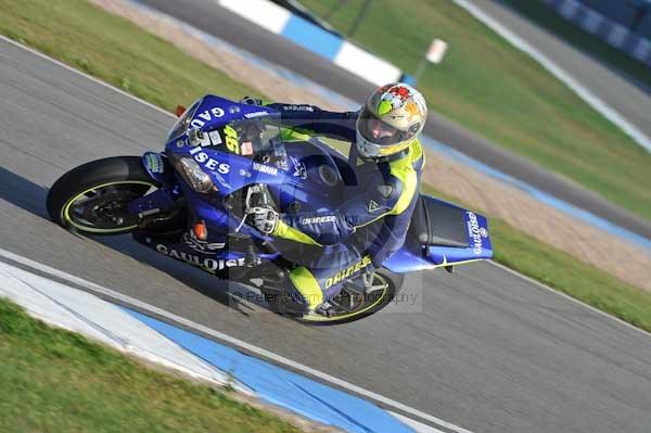 Motorcycle action photographs;Trackday digital images;donington;donington park leicestershire;donington photographs;event digital images;eventdigitalimages;no limits trackday;peter wileman photography;trackday;trackday photos