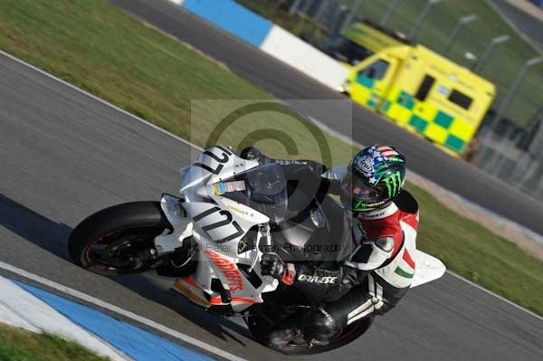Motorcycle action photographs;Trackday digital images;donington;donington park leicestershire;donington photographs;event digital images;eventdigitalimages;no limits trackday;peter wileman photography;trackday;trackday photos
