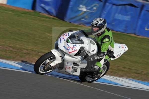 Motorcycle action photographs;Trackday digital images;donington;donington park leicestershire;donington photographs;event digital images;eventdigitalimages;no limits trackday;peter wileman photography;trackday;trackday photos