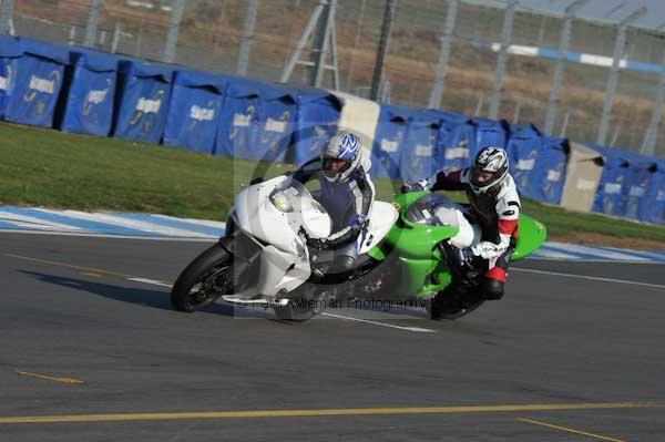 Motorcycle action photographs;Trackday digital images;donington;donington park leicestershire;donington photographs;event digital images;eventdigitalimages;no limits trackday;peter wileman photography;trackday;trackday photos