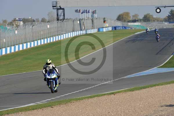 Motorcycle action photographs;Trackday digital images;donington;donington park leicestershire;donington photographs;event digital images;eventdigitalimages;no limits trackday;peter wileman photography;trackday;trackday photos