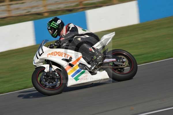 Motorcycle action photographs;Trackday digital images;donington;donington park leicestershire;donington photographs;event digital images;eventdigitalimages;no limits trackday;peter wileman photography;trackday;trackday photos