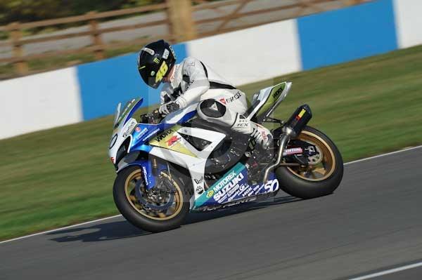 Motorcycle action photographs;Trackday digital images;donington;donington park leicestershire;donington photographs;event digital images;eventdigitalimages;no limits trackday;peter wileman photography;trackday;trackday photos