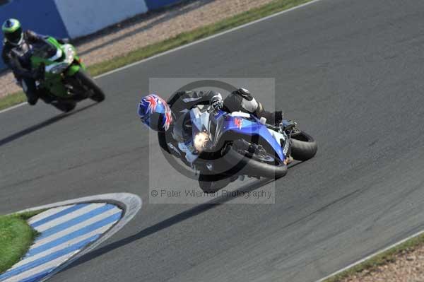 Motorcycle action photographs;Trackday digital images;donington;donington park leicestershire;donington photographs;event digital images;eventdigitalimages;no limits trackday;peter wileman photography;trackday;trackday photos