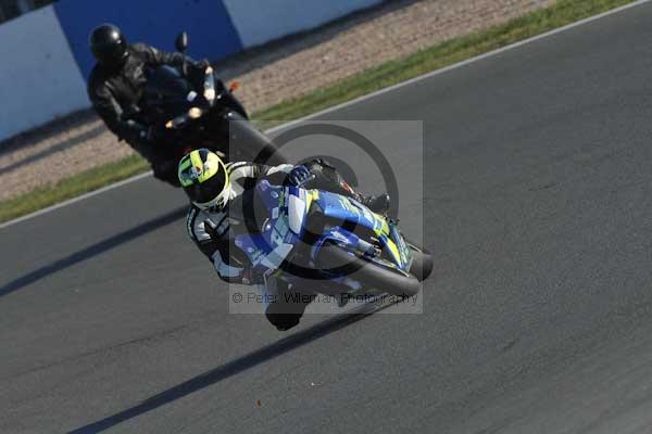 Motorcycle action photographs;Trackday digital images;donington;donington park leicestershire;donington photographs;event digital images;eventdigitalimages;no limits trackday;peter wileman photography;trackday;trackday photos