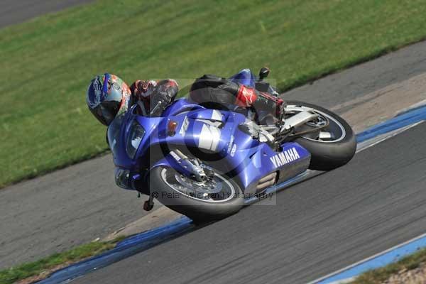 Motorcycle action photographs;Trackday digital images;donington;donington park leicestershire;donington photographs;event digital images;eventdigitalimages;no limits trackday;peter wileman photography;trackday;trackday photos