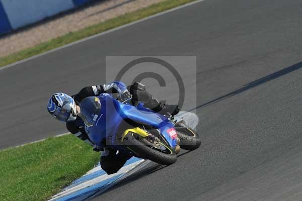 Motorcycle action photographs;Trackday digital images;donington;donington park leicestershire;donington photographs;event digital images;eventdigitalimages;no limits trackday;peter wileman photography;trackday;trackday photos