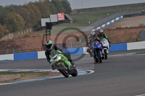 Motorcycle action photographs;Trackday digital images;donington;donington park leicestershire;donington photographs;event digital images;eventdigitalimages;no limits trackday;peter wileman photography;trackday;trackday photos
