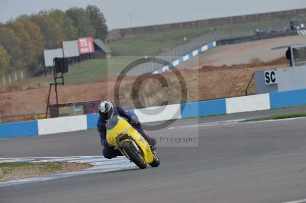 Motorcycle action photographs;Trackday digital images;donington;donington park leicestershire;donington photographs;event digital images;eventdigitalimages;no limits trackday;peter wileman photography;trackday;trackday photos