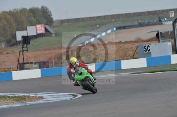 Motorcycle action photographs;Trackday digital images;donington;donington park leicestershire;donington photographs;event digital images;eventdigitalimages;no limits trackday;peter wileman photography;trackday;trackday photos