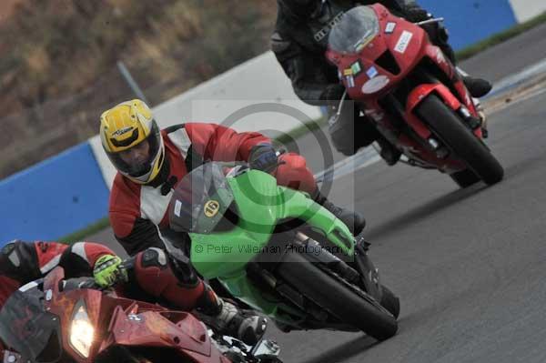 Motorcycle action photographs;Trackday digital images;donington;donington park leicestershire;donington photographs;event digital images;eventdigitalimages;no limits trackday;peter wileman photography;trackday;trackday photos
